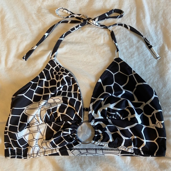 SHEIN Tops - SHEIN crocodile print top